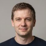 Портрет Алексея Волкова, эксперта по криптоиграм Play-to-Earn в компании Icorumble